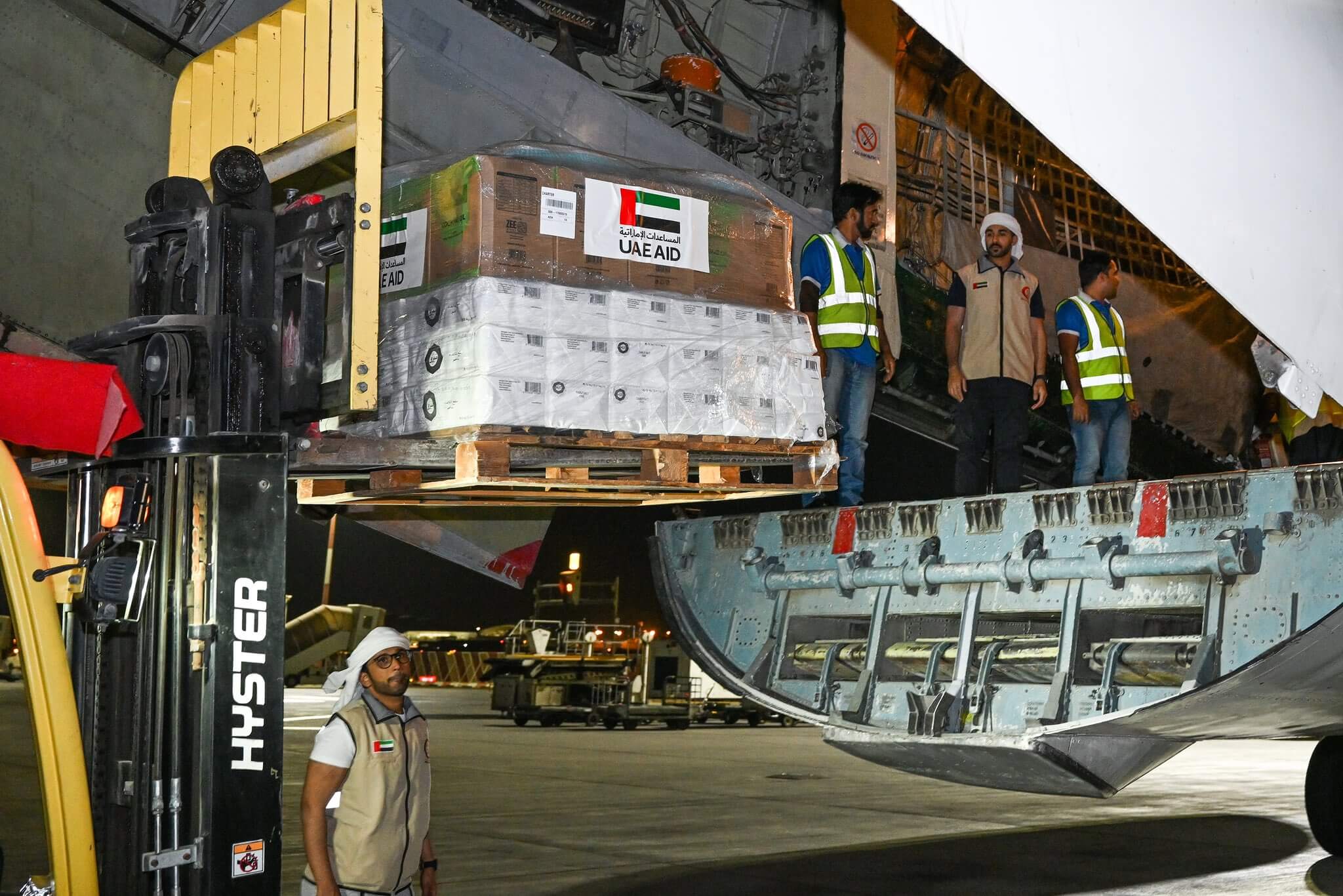 الحكومة الإماراتية توجه بتقديم مساعدات عاجلة للنازحين السودانيين (الهلال الاحمر الإماراتي)