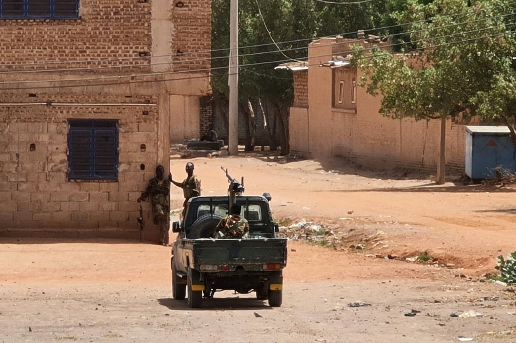    الهدنة الحالية لمدة أسبوع واحد في السودان هي الأحدث في سلسلة من الاتفاقات التي انتهكت جميعًا بشكل منهجي من قبل القوات المتنافسة. (أ ف ب)