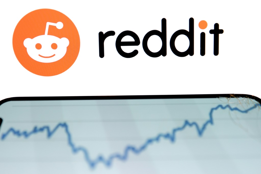 شعار "ريديت" على شاشة كمبيوتر في 16 كانون الأول/ديسمبر 2021 (ا ف ب)
