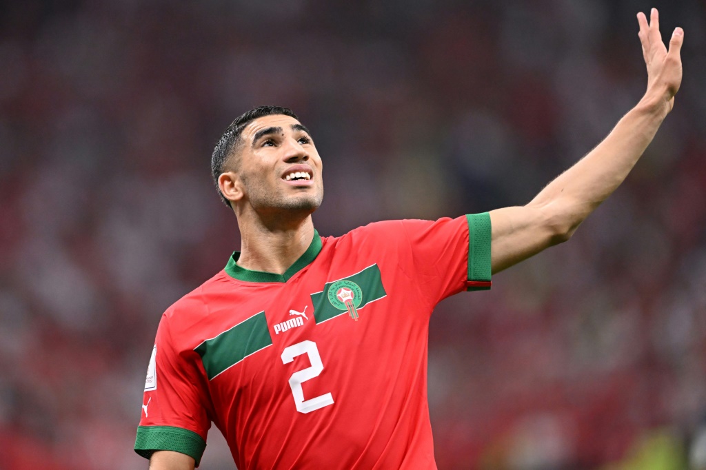 اللاعب المغربي أشرف حكيمي (ا ف ب)