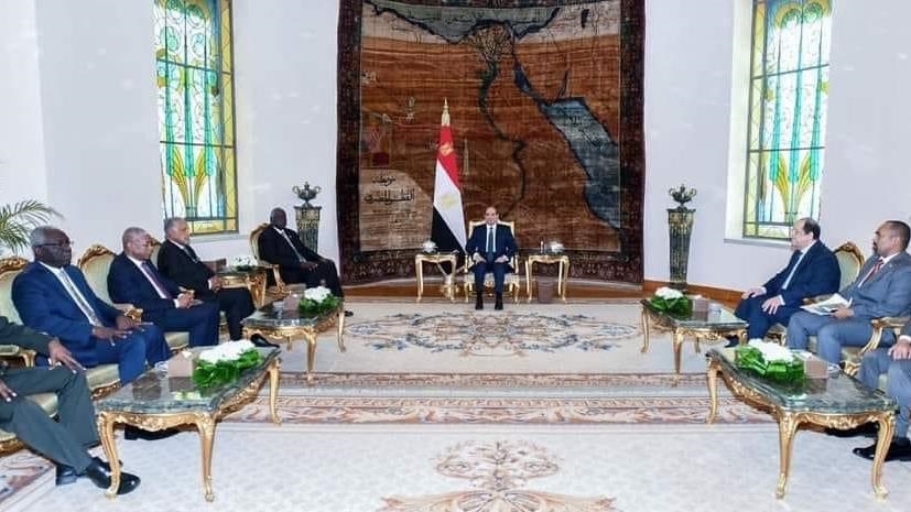الرئيس المصري يؤكد أهمية وقف اقتتال دائم بالسودان وبدء حوار سلمي (الرئاسة المصرية)
