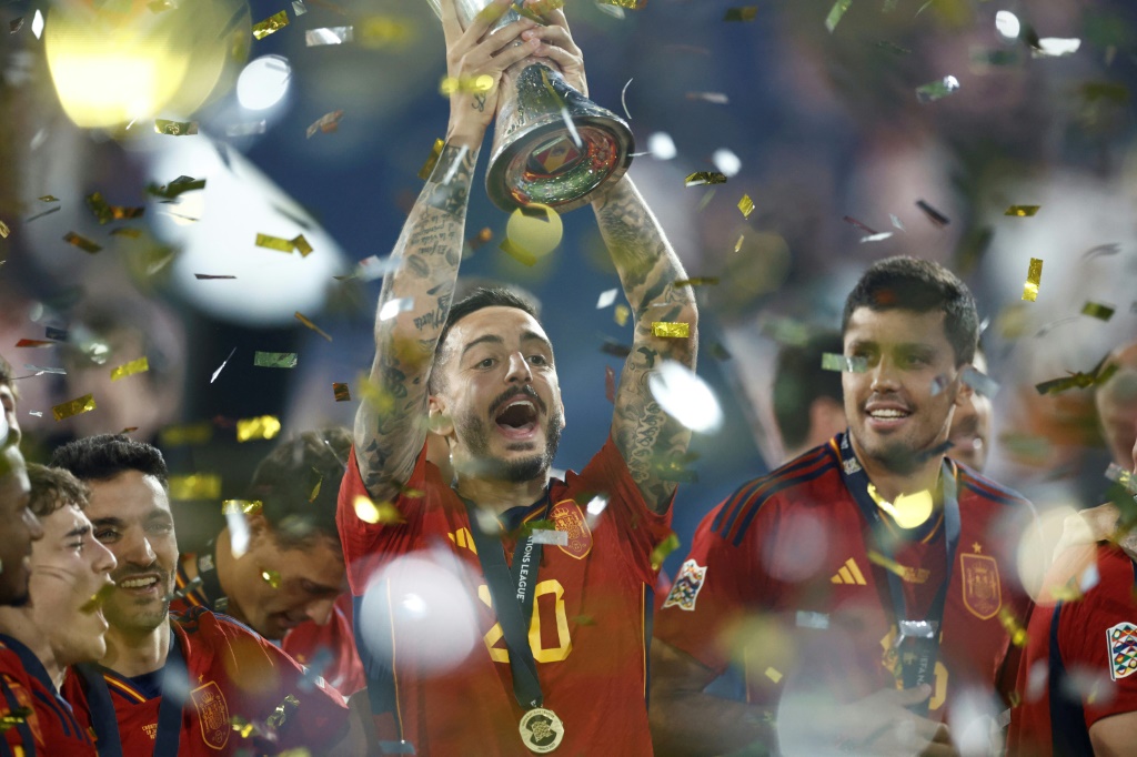أحرز خوسيلو (وسط) لقب دوري الأمم الأوروبية مع منتخب إسبانيا (ا ف ب)