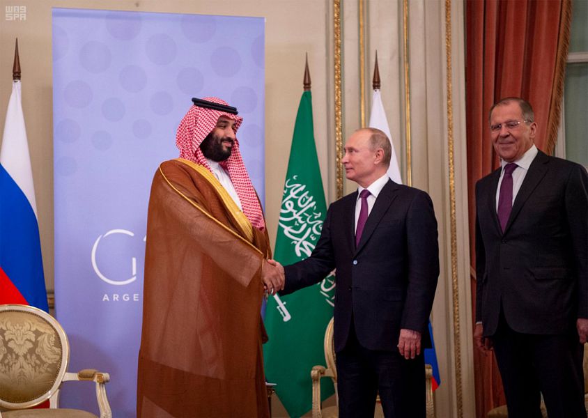 ولي العهد السعودي الأمير محمد بن سلمان مع الرئيس الروسي فلاديمير بوتين (واس)