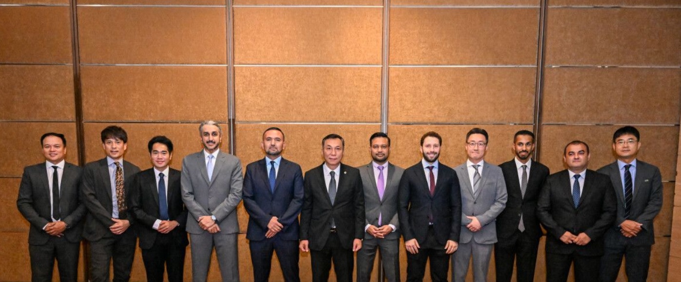 صورة من اجتماع اللجنة (موقع الاتحاد الآسيوي)