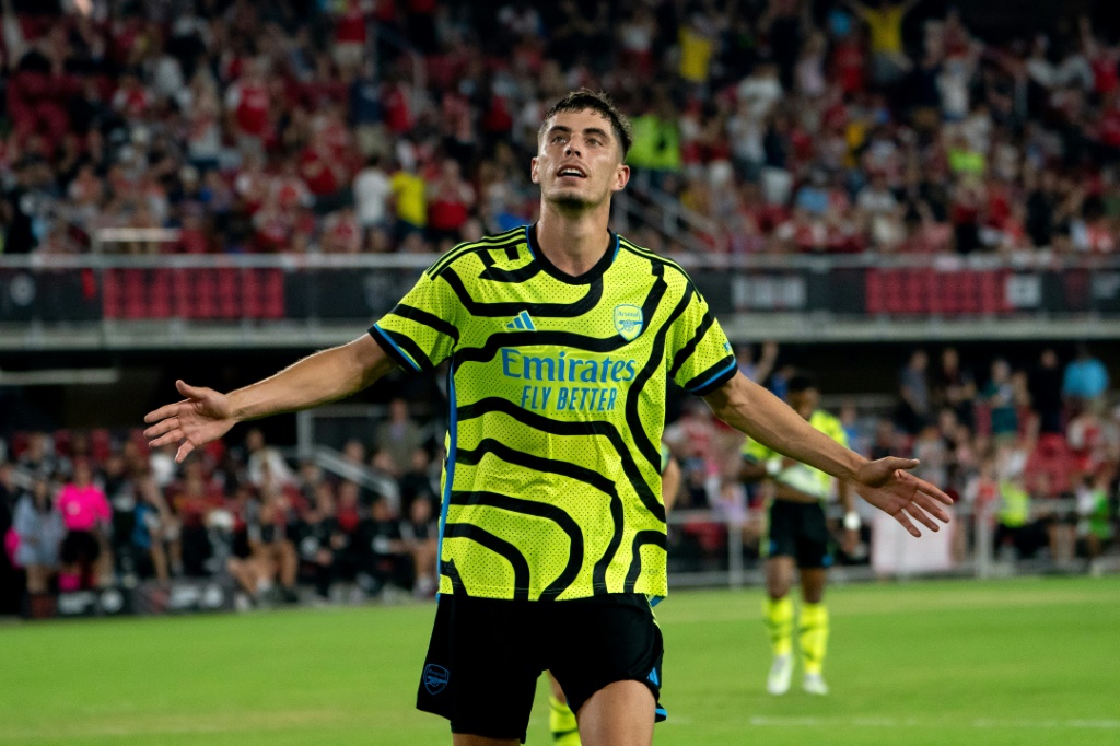 لاعب وسط ارسنال الالماني كاي هافيرتس محتفلا بعد تسجيله الهدف الخامس لفريقه في مرمى تشكيلة من نجوم الدوري الاميركي. 19 تموز/يوليو 2023 (ا ف ب)
