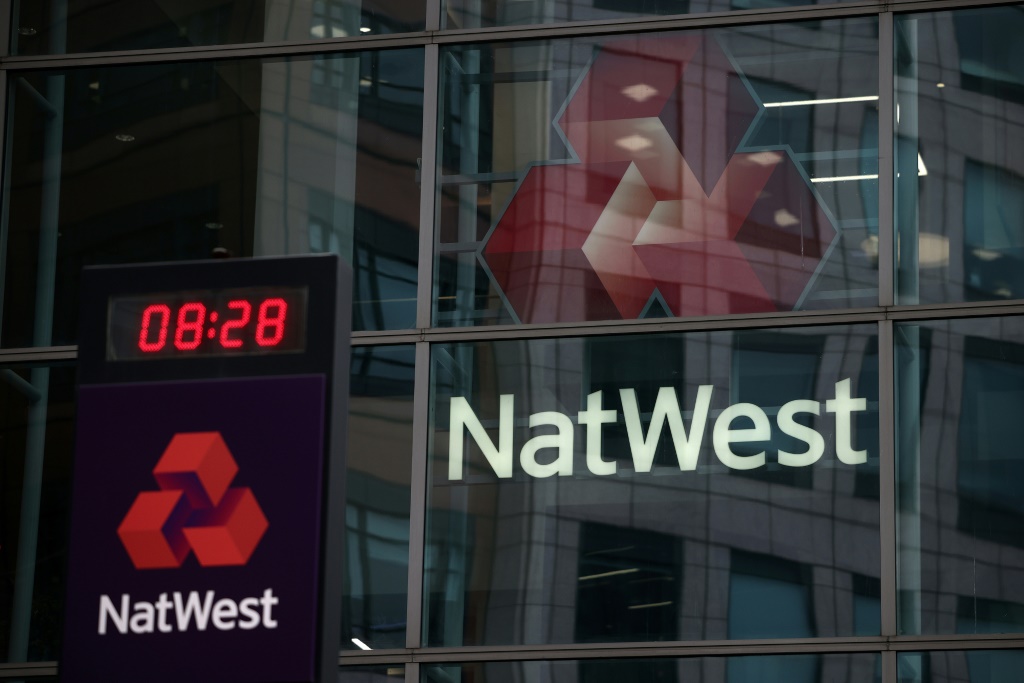    استقال الرئيس التنفيذي لشركة NatWest ورئيس ذراع الخدمات المصرفية الخاصة Coutts هذا الأسبوع (أ ف ب)   
