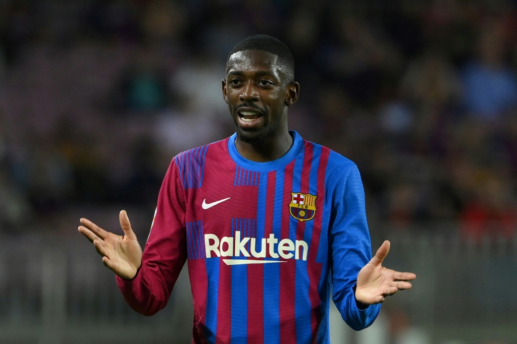 الفرنسي عثمان ديمبلي خلال مباراة فريقه برشلونة مع سلتا فيغو ضمن منافسات الدوري الإسباني، على ملعب "كامب نو" في 10 أيار/مايو 2022 (ا ف ب)