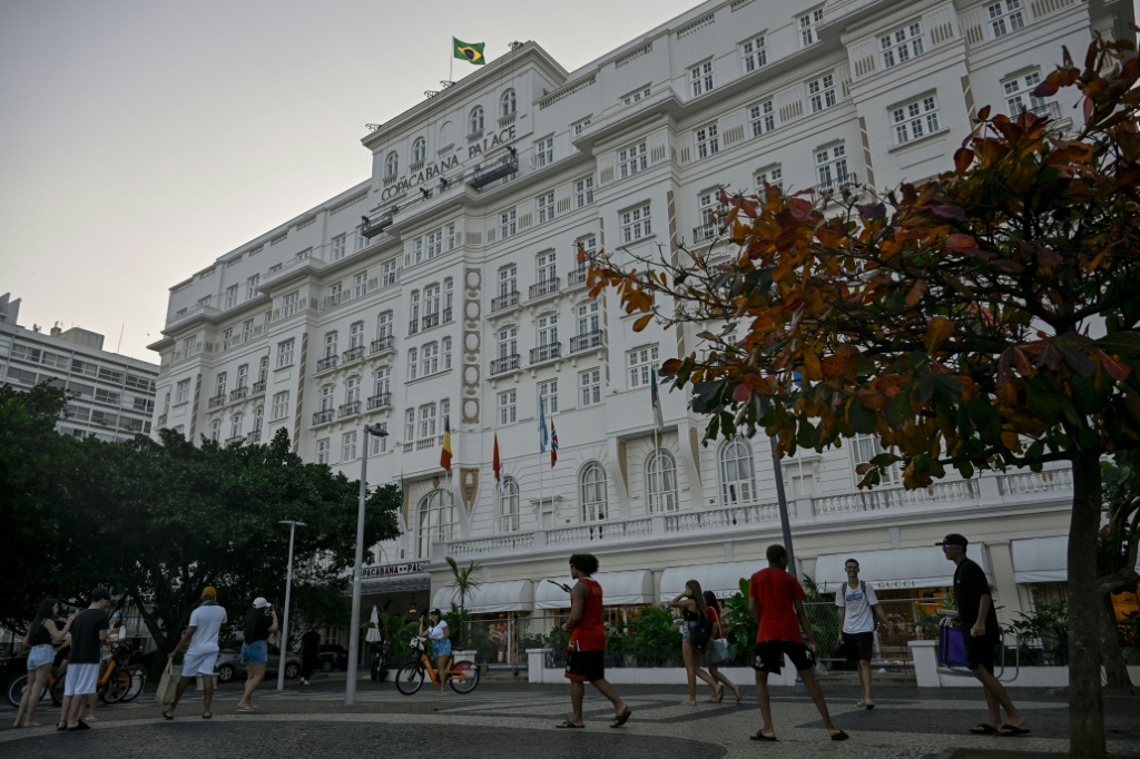 واجهة فندق "كوباكابانا بالاس" الفخم في ريو دي جانيرو في الرابع من آب/أغسطس 2023 (ا ف ب)