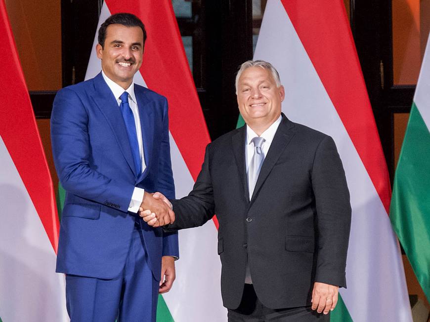 أمير قطر تميم بن حمد آل ثاني ورئيس وزراء المجر فيكتور أوربان (قنا)