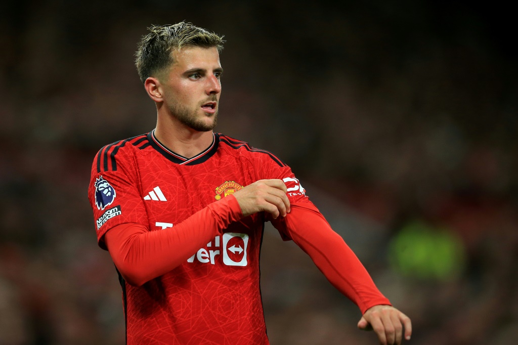 لاعب وسط مانشستر يونايتد مايسون ماونت خلال مباراة فريقه ضد ولفرهامبتون في الدوري الانكليزي في 14 آب/أغسطس 2023 (ا ف ب)