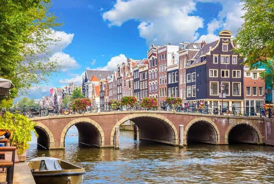 عناوين ومعالم سياحية رئيسية جديرة بالزيارة في أمستردام (سيدتي)