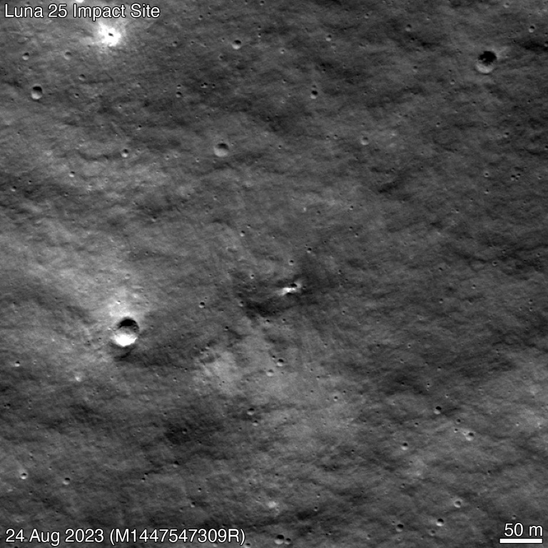 صورة حصلت عليها ناسا في 31 آب/أغسطس 2023 لفوهة على القمر يعتقد أنها تشكلت نتيجة تحطم المركبة الروسية لونا-25 على سطحه (ا ف ب)   