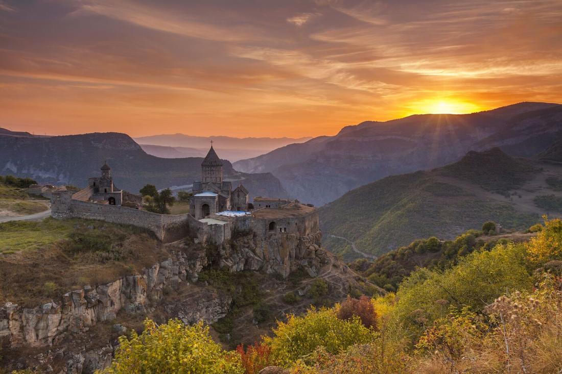 أسباب كثيرة تجعلكم تتشوقون لزيارة أرمينيا خلال عطلة نهاية أسبوع طويلة في سبتمبر (الجميلة)