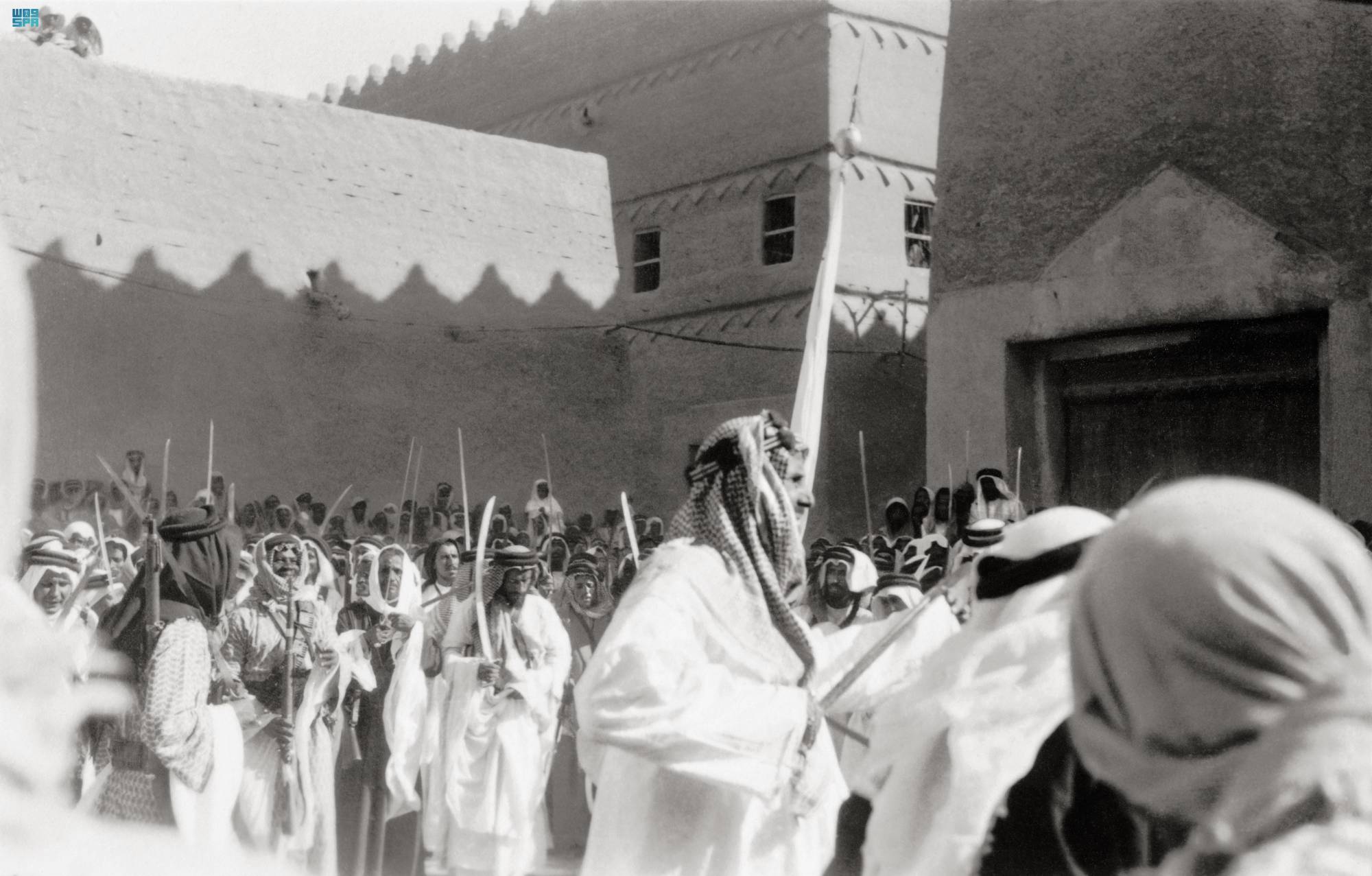 كان الملك عبد العزيز العقبة الحقيقية التي وقفت في وجه المخططات البريطانية لتقسيم الجزيرة العربية (واس)