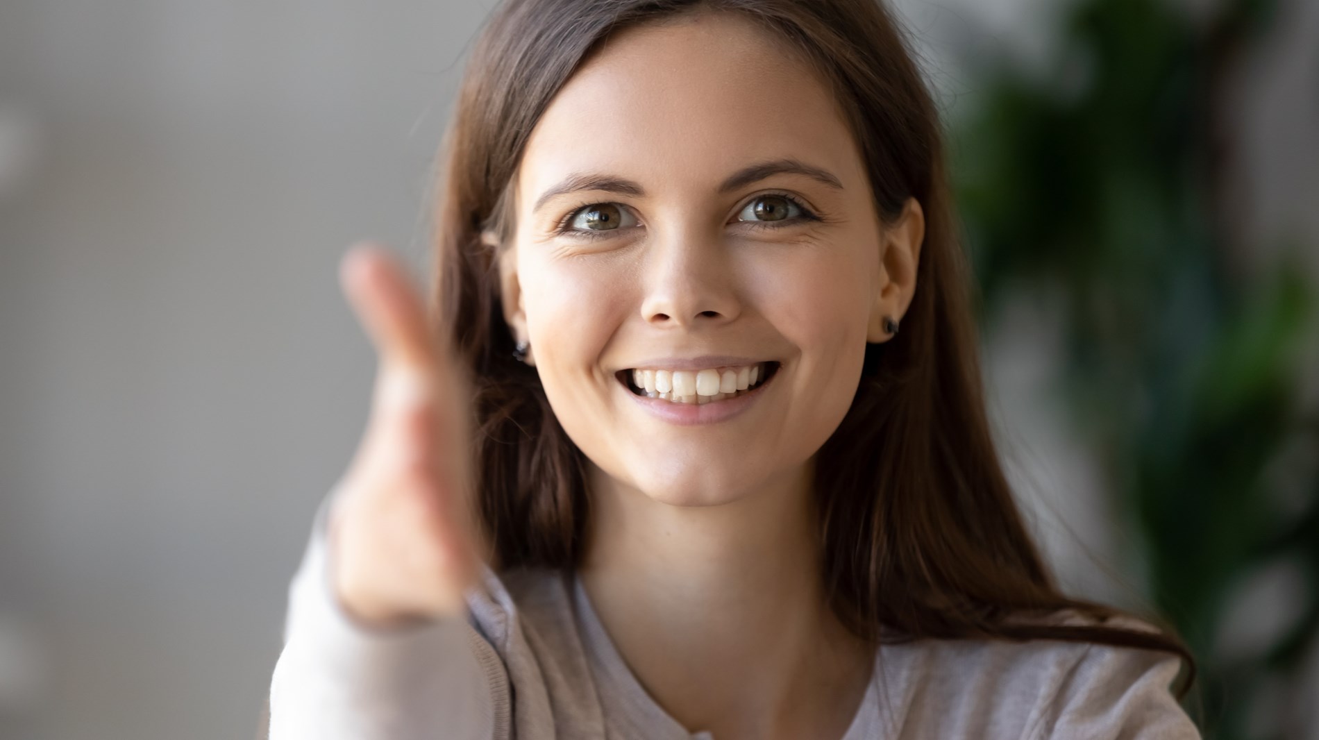 كيف تتركونه عند الآخرين؟.. الانطباع الأول يدوم طويلاً (الجميلة)