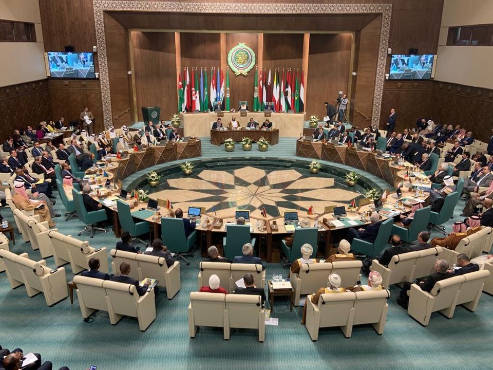 دعت أبو غزالة إلى التحرك الفوري للإفراج عن المعتقلين الإداريين الفلسطينيين والعرب القابعين في سجون الاحتلال الإسرائيلية  (جامعة الدول العربية)