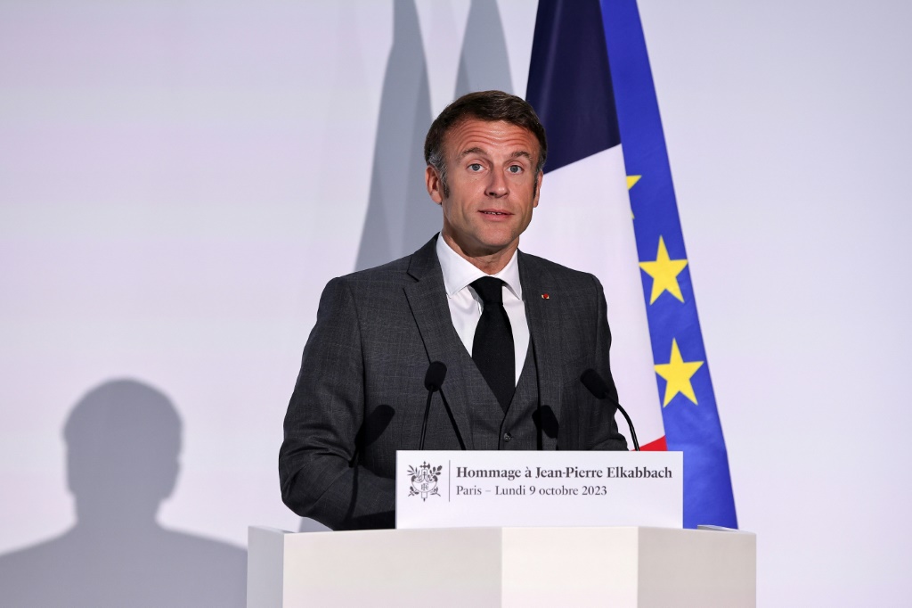 الرئيس الفرنسي إيمانويل ماكرون خلال حفل أقيم في باريس في 9 تشرين الأول/أكتوبر 2023 (ا ف ب)