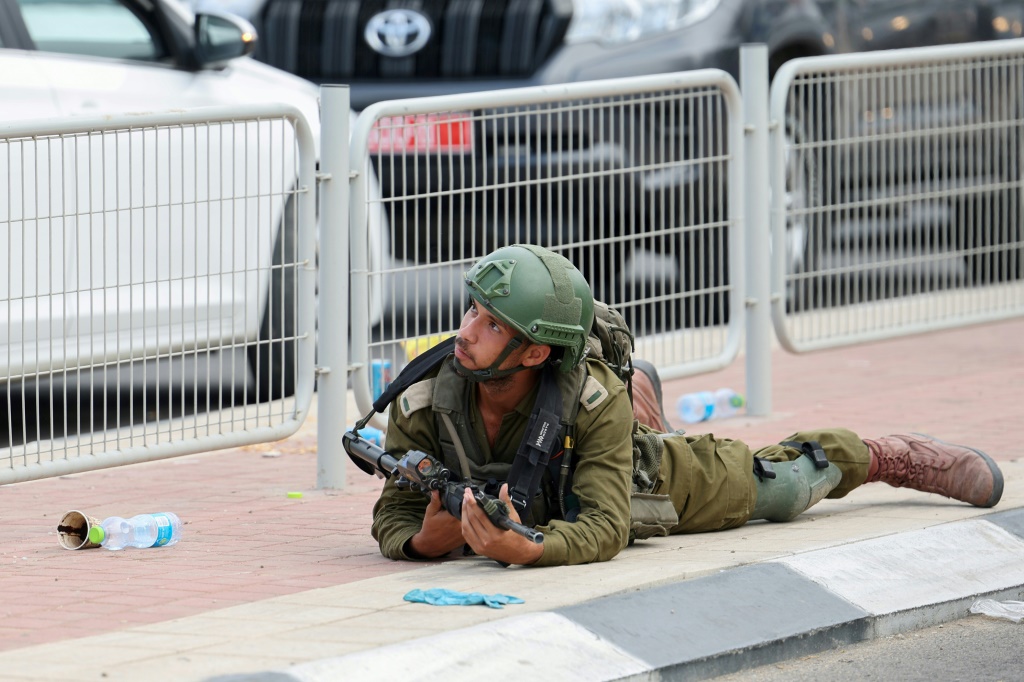 أشارت الصحيفة إلى أن الجماعة الفلسطينية تطمح في البداية إلى لعب الدور الذي تولته في نهاية المطاف (أ ف ب)