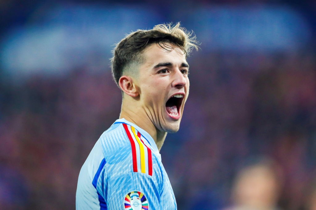 غافي يحتفل بالتسجيل لإسبانيا في مرمى مضيفتها النروج في تصفيات كأس أوروبا 2023. أوسلو في 15 تشرين الأول/أكتوبر 2023 (ا ف ب)