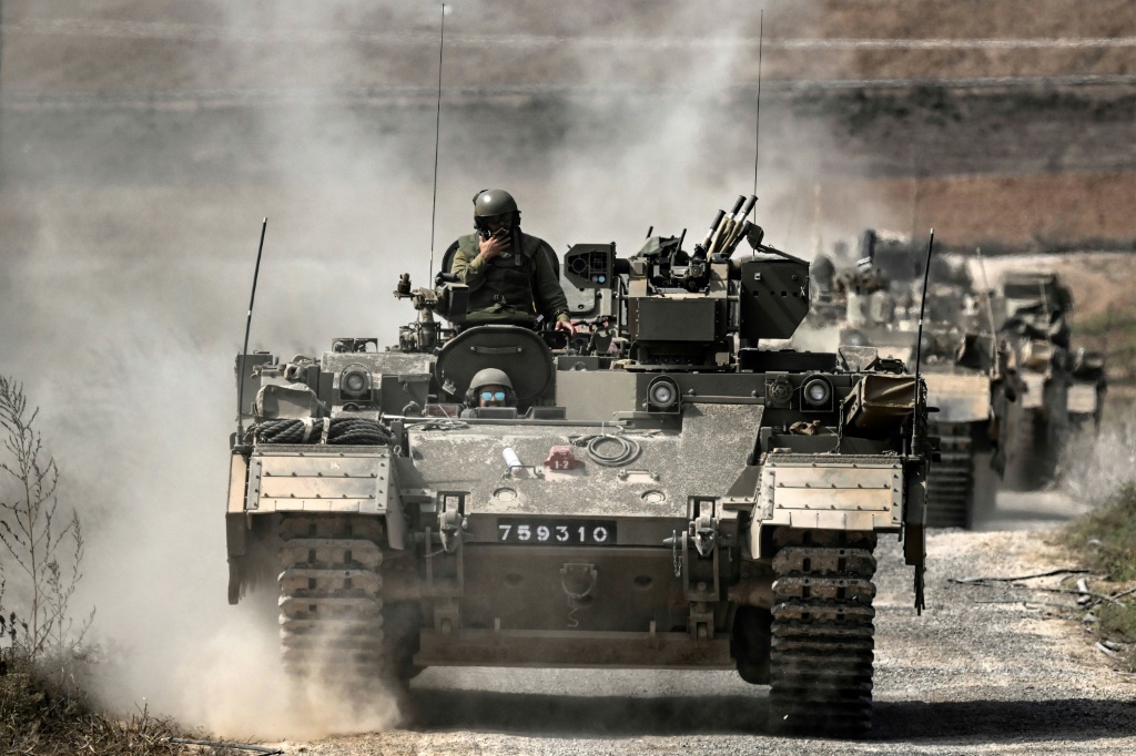 دبابة تابعة لجيش الاحتلال الإسرائيلي (ا ف ب)