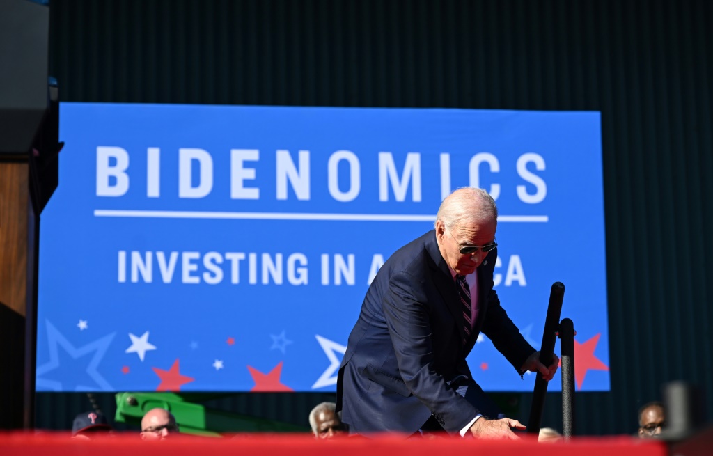 بايدن يتحدث عن خطته الاقتصادية "بايدنوميكس" في فيلادلفيا 14 تشرين الاول/اكتوبر 2023 (ا ف ب)