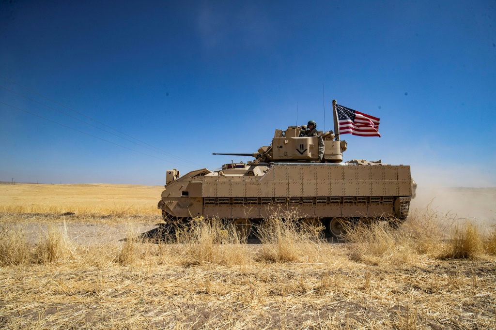 جنود أميركيون خلال دورية في المالكية في محافظة الحسكة السورية بتاريخ 17 تموز/يوليو 2023 (ا ف ب)