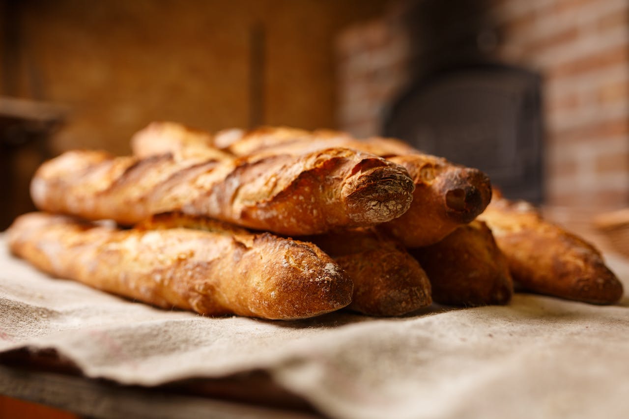 خبز الباجيت الفرنسي (بيكسلز)