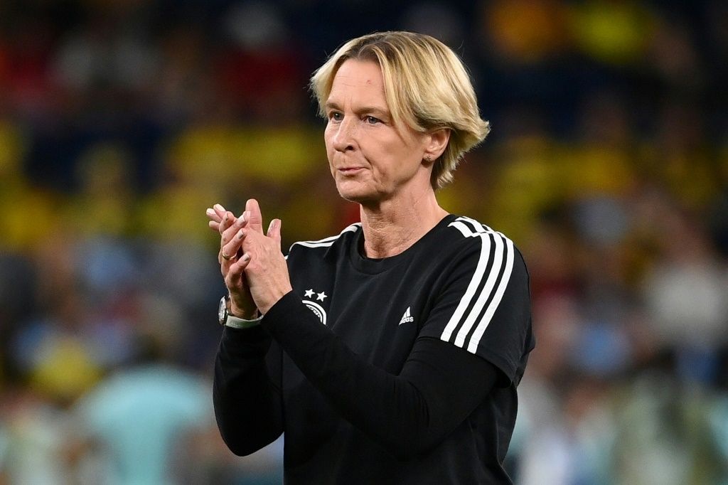 أنهى الاتحاد الألماني عقد مدربة منتخب السيدات فوس-تيكلنبورغ (ا ف ب)