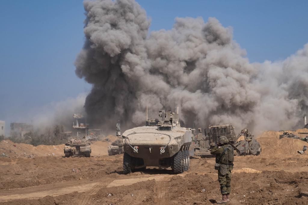 قوات اسرائيلية على مشارف غزة (مواقع تواصل)