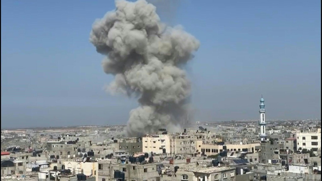 ذكرت الخارجية الفلسطينية في بيان لها الخميس9نوفمبر2023، أن هذه السياسة الممنهجة بدأت بالفعل قبل أكثر من 75 عاما لمحو الوجود الفلسطيني بمعناه الديمغرافي والسياسي (أ ف ب)