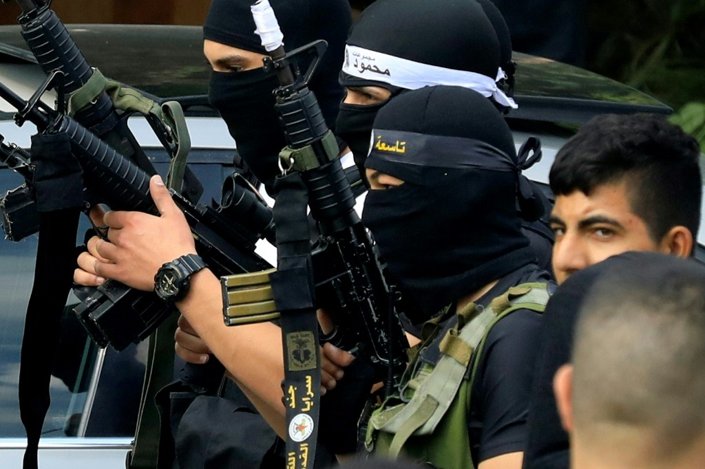 يقول محللو الصحيفة إن إسرائيل تراقب عن كثب أنواع الأسلحة التي تمتلكها حماس (أ ف ب)