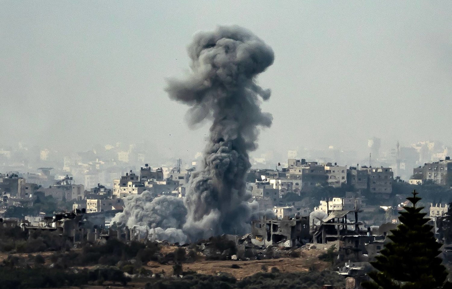 قصف إسرائيلي على قطاع غزة الاثنين (أ.ف.ب)
