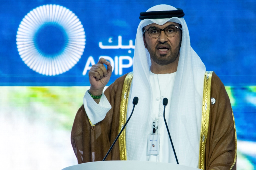 رئيس مؤتمر الأطراف حول المناخ (كوب28) الإماراتي سلطان الجابر في صورة مؤرخة الثاني من تشرين الأول/أكتوبر 2023 (أ ف ب)