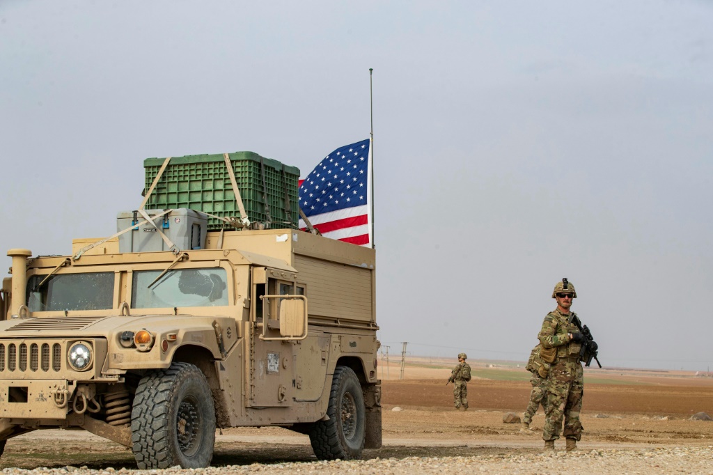 قوات أميركية في دورية في محافظة الحسكة السورية بتاريخ 15 كانون/الأول ديسمبر 2022 (ا ف ب)