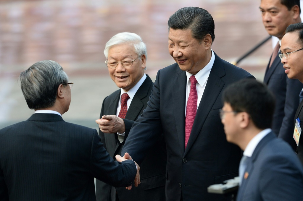 الرئيس الصيني شي جينبينغ خلال زيارته هانوي في 12 تشرين الثاني/نوفمبر 2017 (ا ف ب)