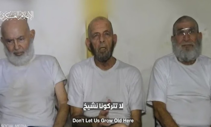 الأسرى الصهاينة من بينهم: حايم جيرشون بيري، ويورام إتاك ميتزجر، وأميرام إسرائيل كوبر (مواقع التواصل)