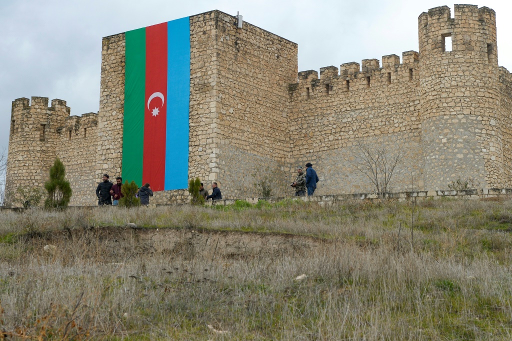 ذكر البيان أن نشاط الدبلوماسيين المذكورين "لا يناسب صفتهما الدبلوماسية ويتنافى مع اتفاقية فيينا لعام 1961 حول العلاقات الدبلوماسية" (أ ف ب)