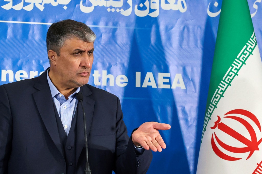 رئيس المنظمة الإيرانية للطاقة الذرية محمد إسلامي في طهران في الرابع من آذار/مارس 2023(ا ف ب)