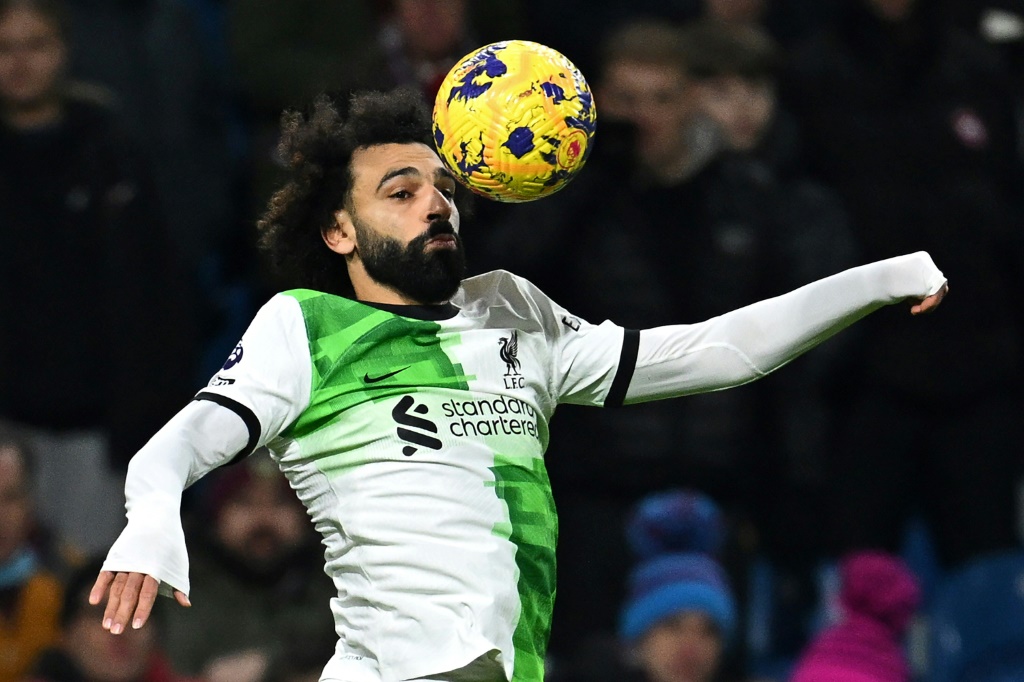 مهاجم ليفربول الدولي المصري محمد صلاح خلال المباراة ضد بيرنلي في الدوري الانكليزي في 26 كانون الأول/ديسمبر 2023 (ا ف ب)