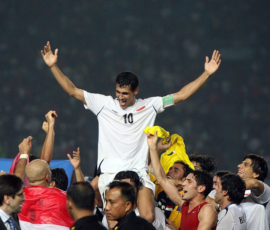  قاد المهاجم يونس محمود العراق إلى لقب كأس آسيا 2007 للمرة الأولى في تاريخه (ا ف ب)  ا