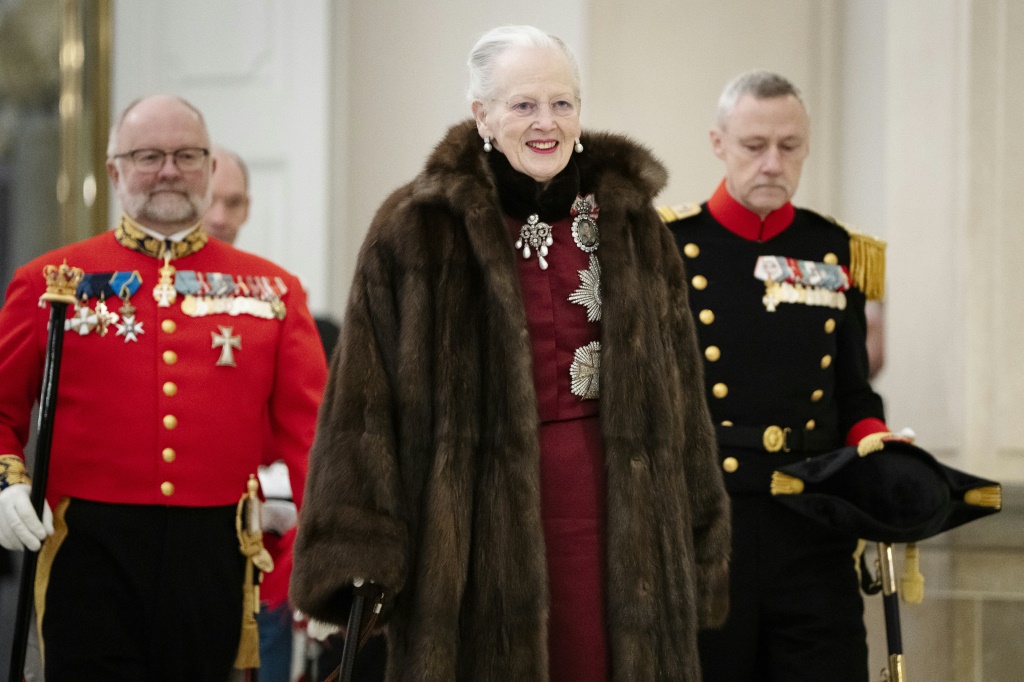 الملكة مارغريتي الثانية في قصر كريستيانسبورغ في كوبنهاغن بتاريخ الرابع من كانون الثاني/ يناير 2024 (ا ف ب)