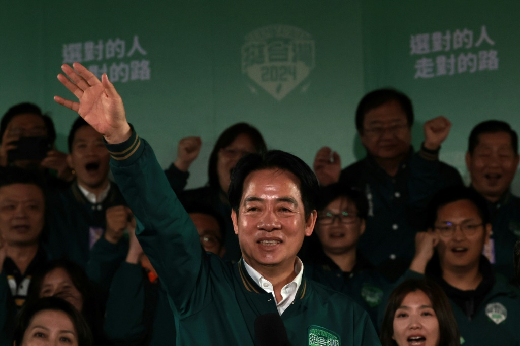 ارتفعت الأسهم في تايبيه بعد فوز لاي تشينغ تي في الانتخابات الرئاسية في تايوان، لكنه شهد خسارة حزبه للأغلبية البرلمانية. (أ ف ب)   