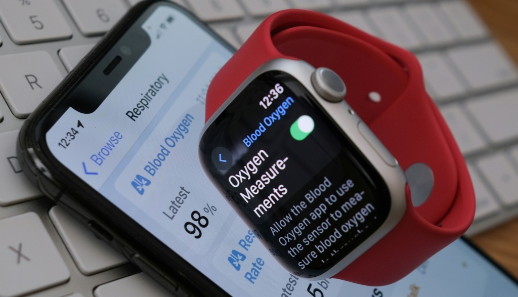 تعرض Apple Watch 9 إعدادات الكشف عن مستوى الأكسجين في الدم (ا ف ب)