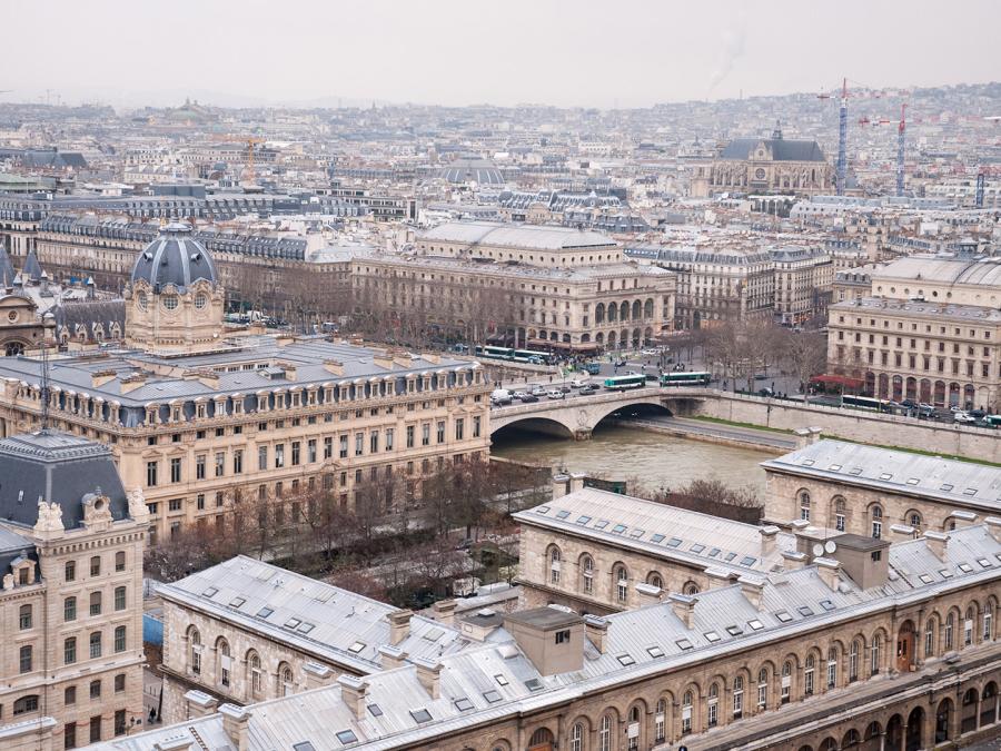 نشاطات سياحيّة في باريس مثالية للمسافرين هذا الشتاء (سيدتي)