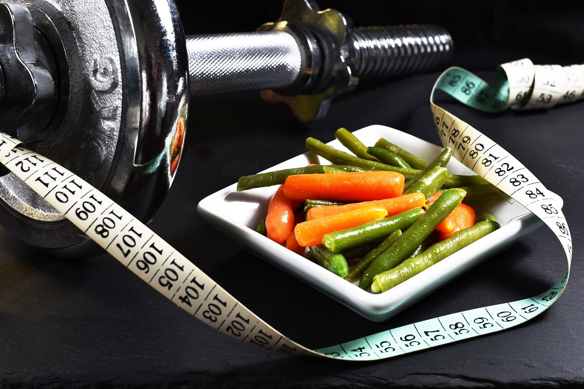 في أي خطة لإنقاص الوزن تقريبًا، ينصح خبراء التغذية بتناول الخضروات (بيكساباي)