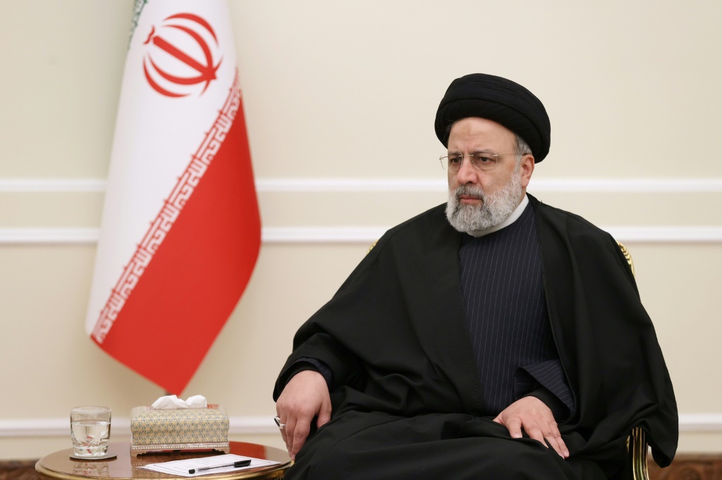 صورة نشرتها الرئاسة الإيرانية تظهر الرئيس الإيراني إبراهيم رئيسي في طهران في 27 كانون الثاني/يناير 2024 (أ ف ب)   