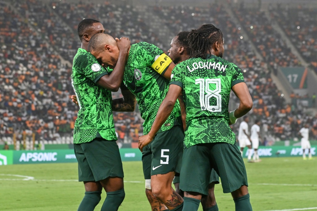 بلغت نيجيريا النهائي بعد تخطي جنوب افريقيا بركلات الترجيح (ا ف ب)