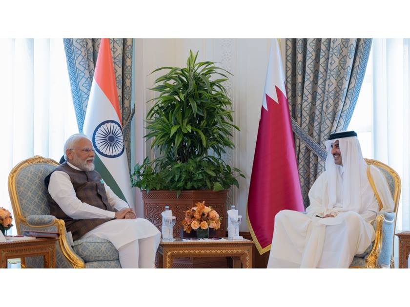 الشيخ تميم بن حمد آل ثاني أمير قطر، وناريندرا مودي رئيس وزراء جمهورية الهند (قنا)