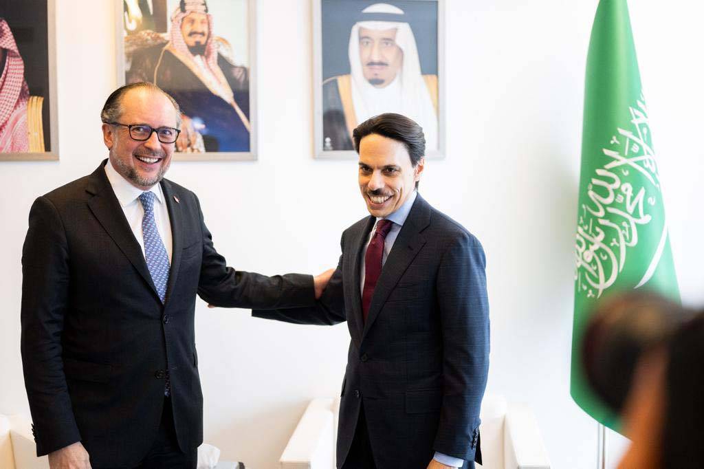 وزير الخارجية النمساوي لدى لقائه نظيره السعودية في لقاء له بالرياض (أرشيفية) (الشرق الأوسط)
