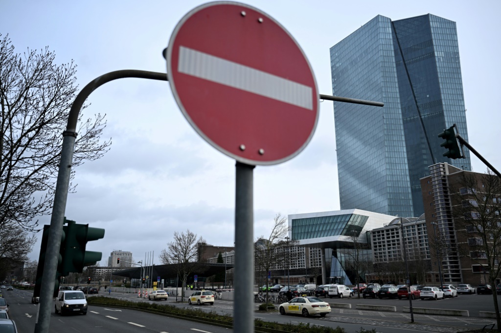 مشهد عام للبنك المركزي الأوروبي في فرانكفورت في 25 شباط/فبراير 2024 (ا ف ب)   